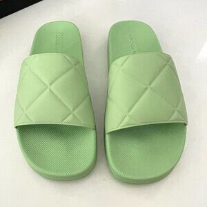 Bottega Veneta 640051 Women's Pistachio Rubber Slides Shoes 40 (US 10) A89507S
